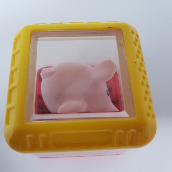Fisher Price Peek a Boo Blocks Educational Sensory Blocks Pig Piggy Toy - Picture 6 of 15